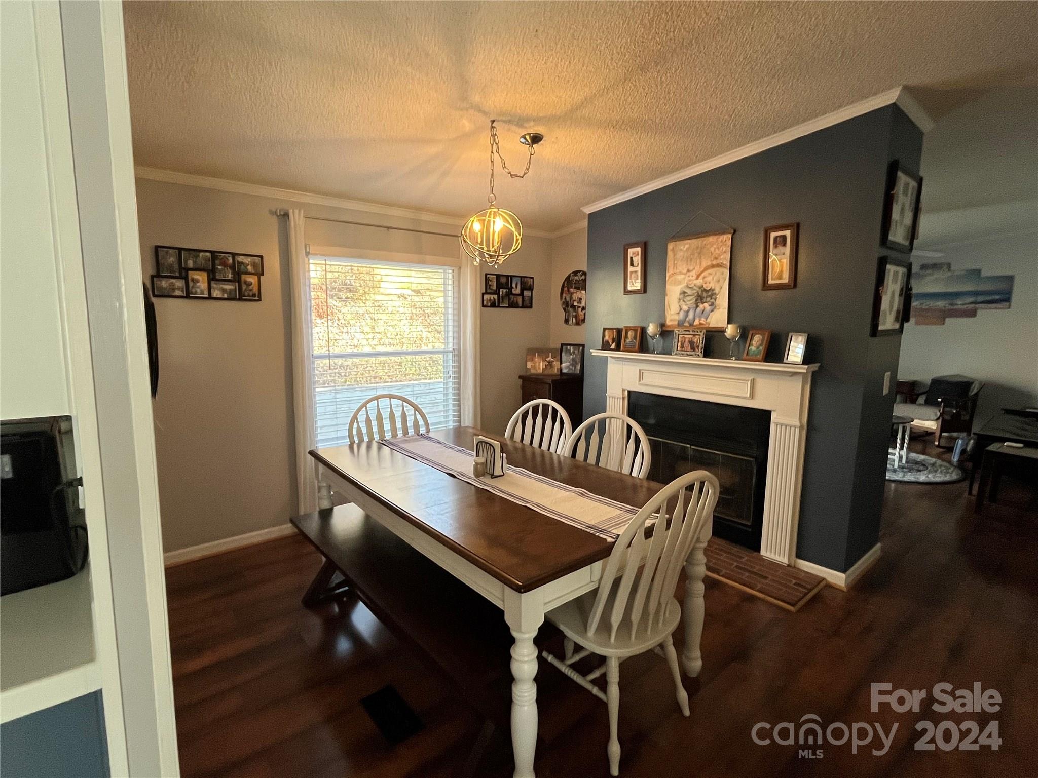 28 Sky Way Lane Burnsville NC 28714