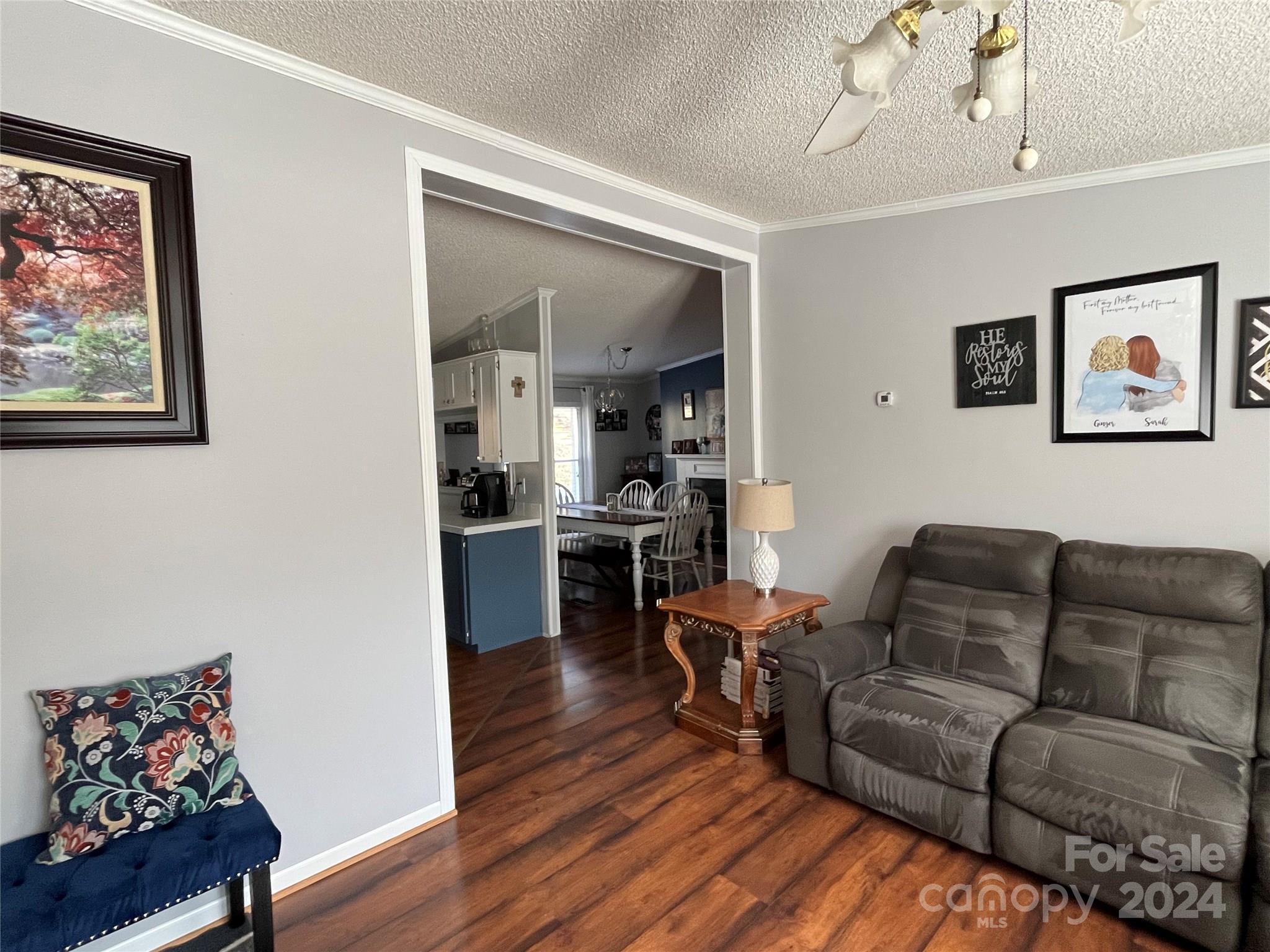 28 Sky Way Lane Burnsville NC 28714
