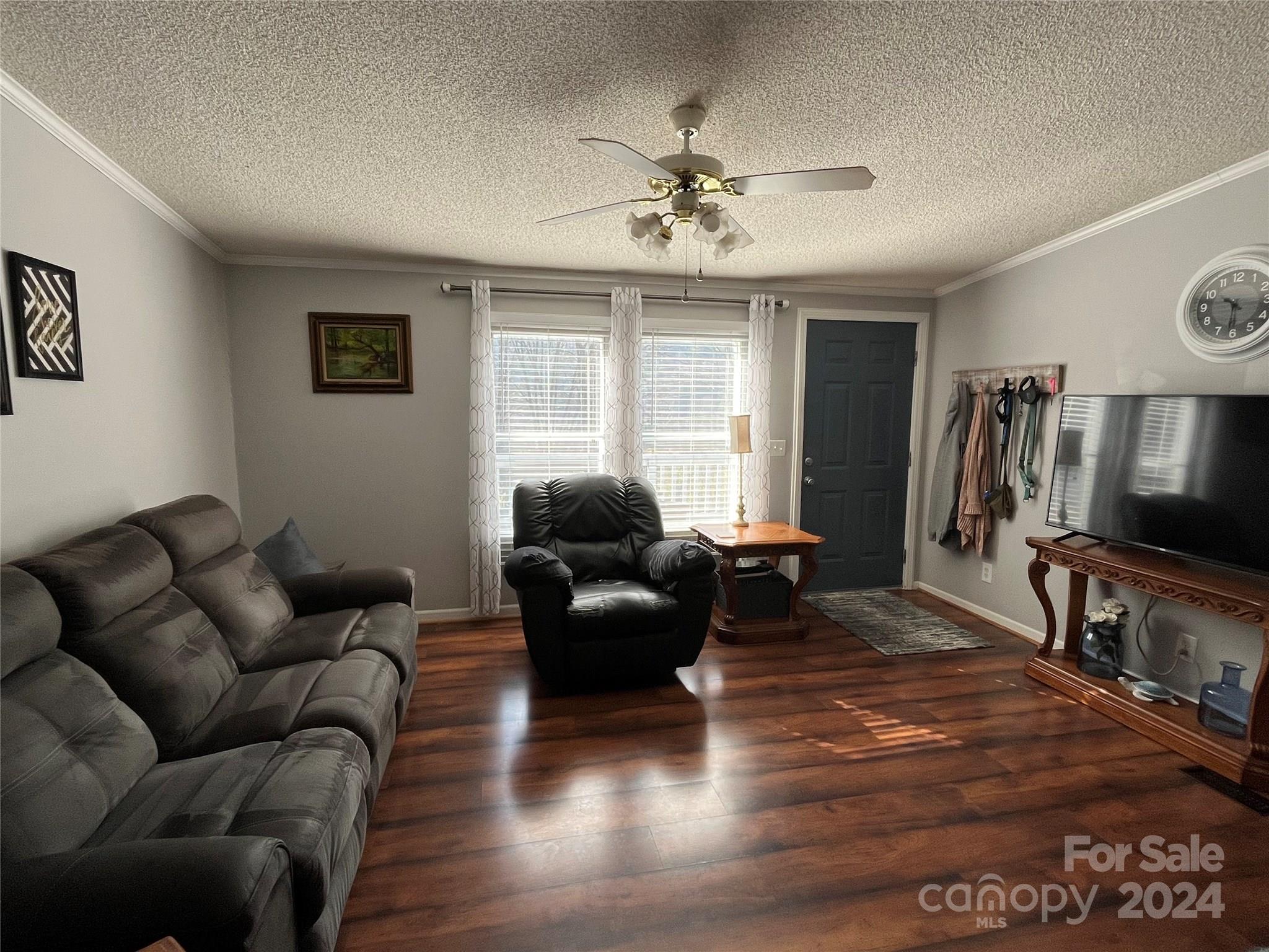 28 Sky Way Lane Burnsville NC 28714
