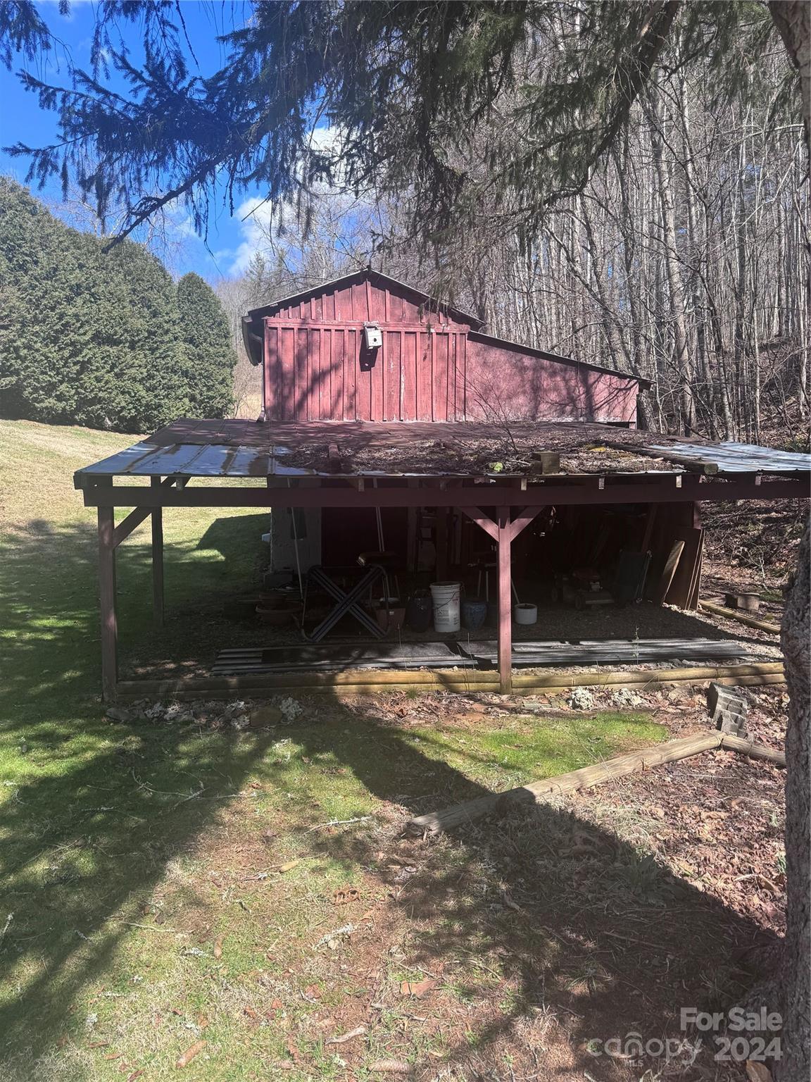 28 Sky Way Lane Burnsville NC 28714
