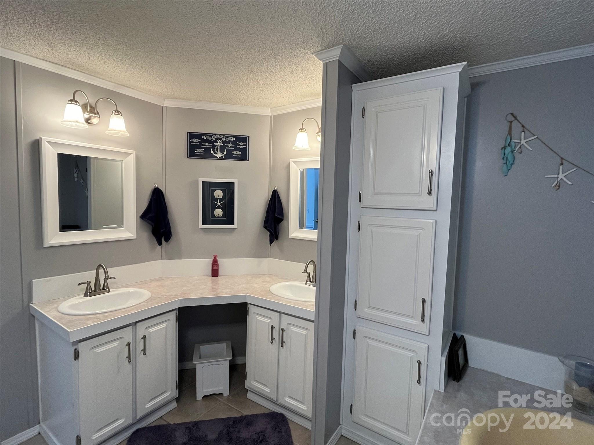 28 Sky Way Lane Burnsville NC 28714