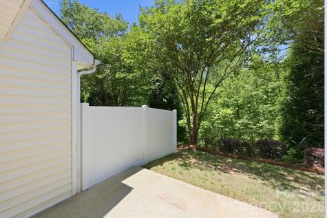 2548 Brackley Place NW Concord NC 28027