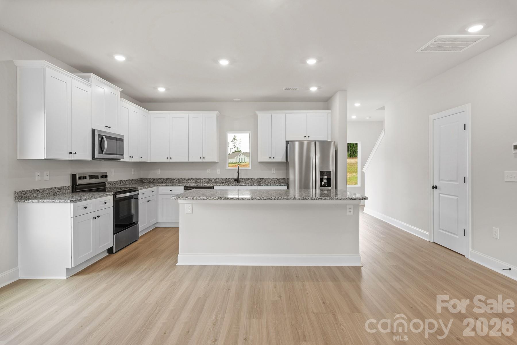 6725 Fairford Drive Charlotte NC 28215