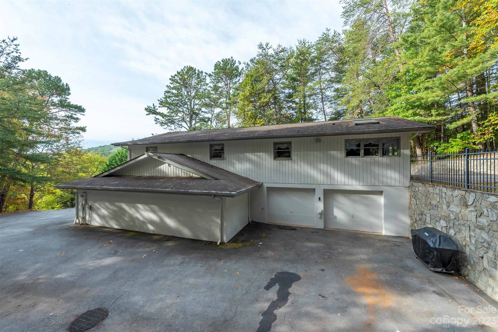 112 Churchill Downs Drive Fairview NC 28730