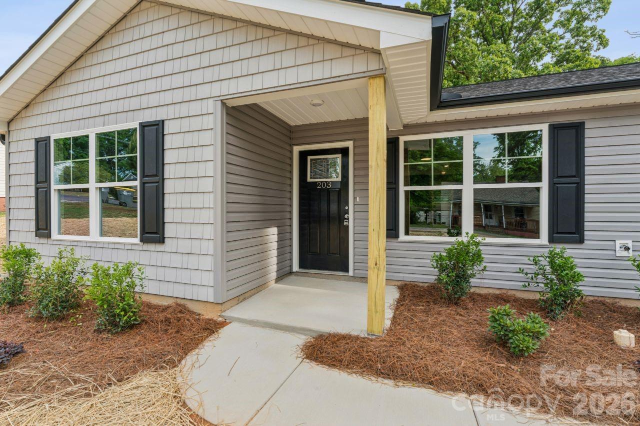 203 W 17th Street Kannapolis NC 28081
