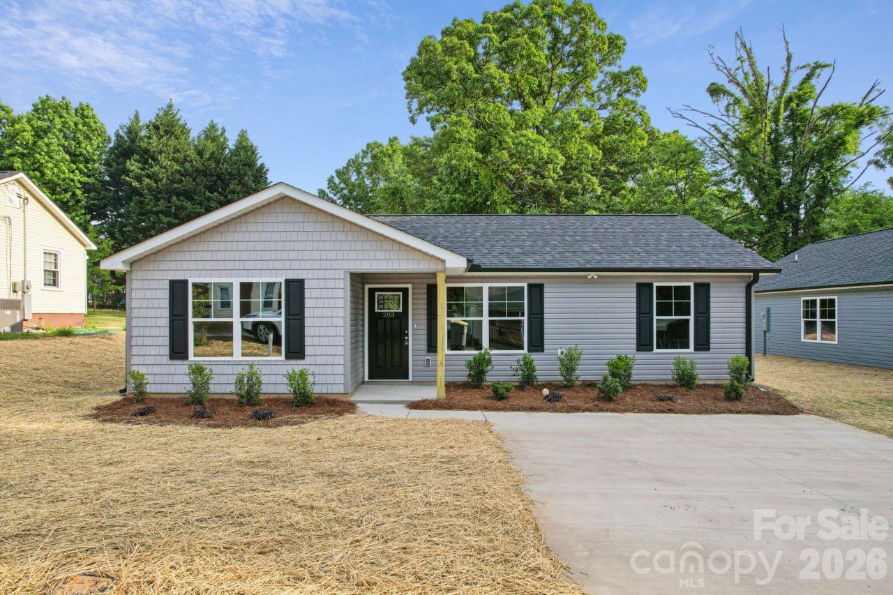 203 W 17th Street Kannapolis NC 28081