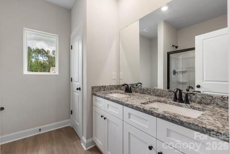 6607 Fairford Drive Charlotte NC 28215