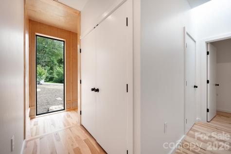 7 Haith Drive Asheville NC 28801