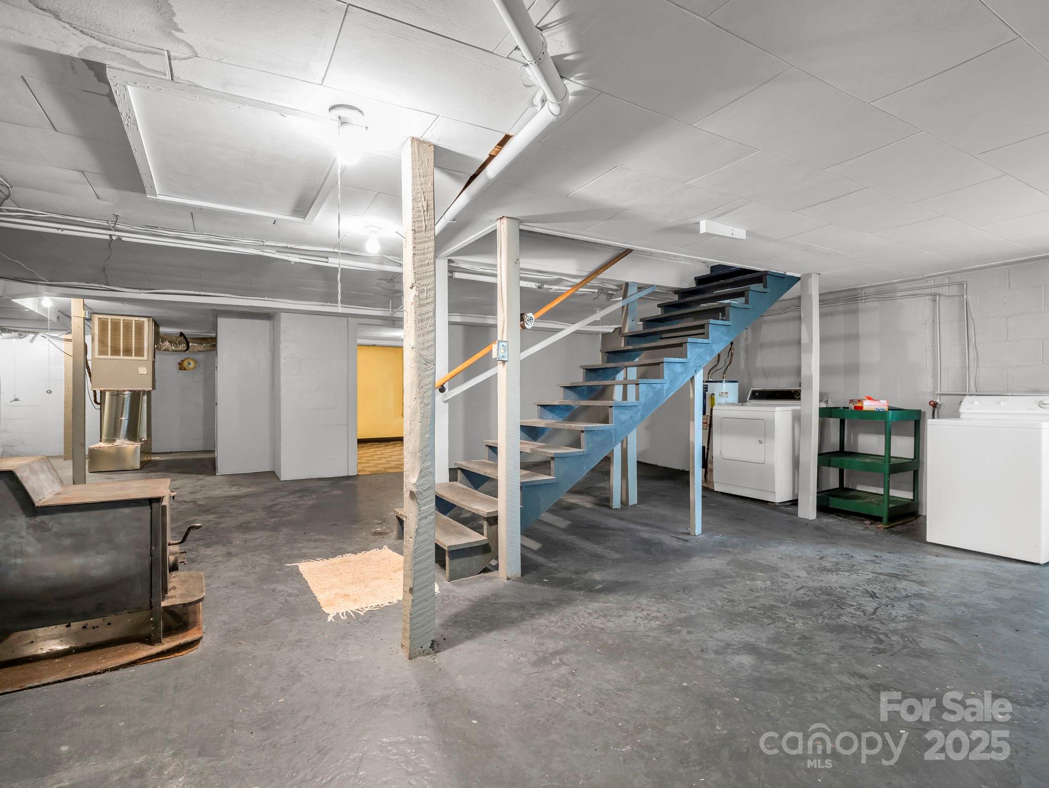 256 School Road Mill Spring NC 28756