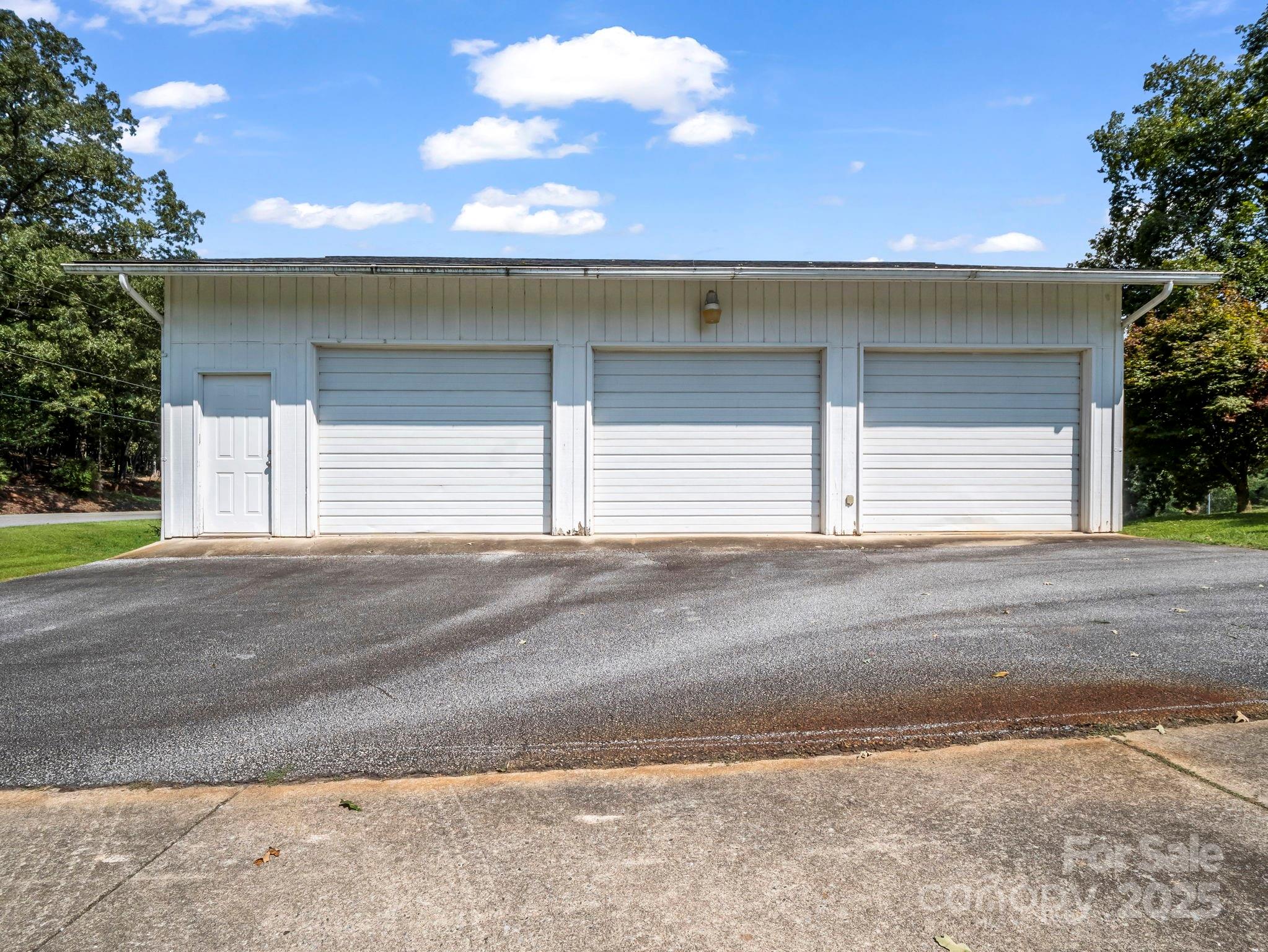 256 School Road Mill Spring NC 28756