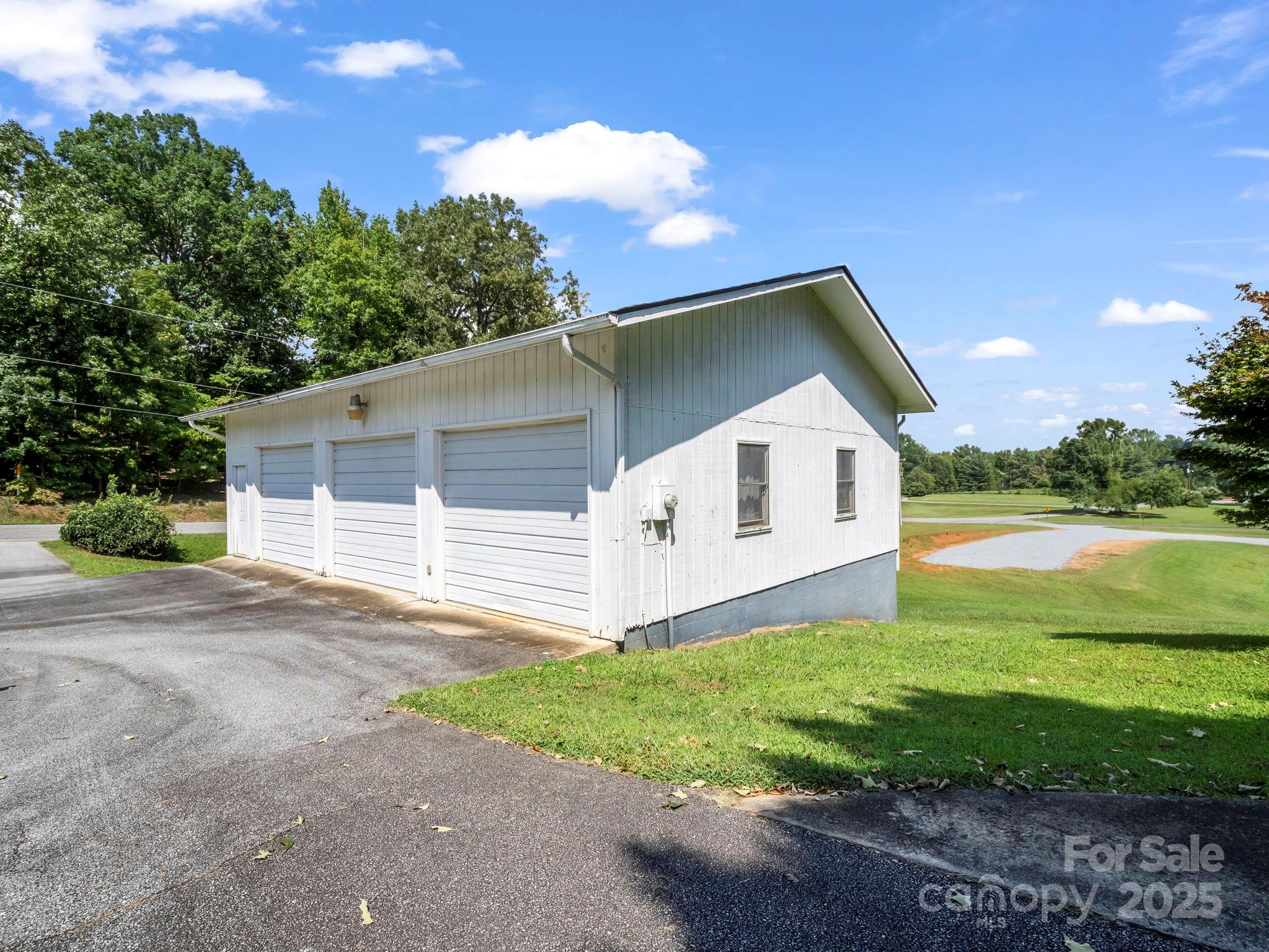 256 School Road Mill Spring NC 28756