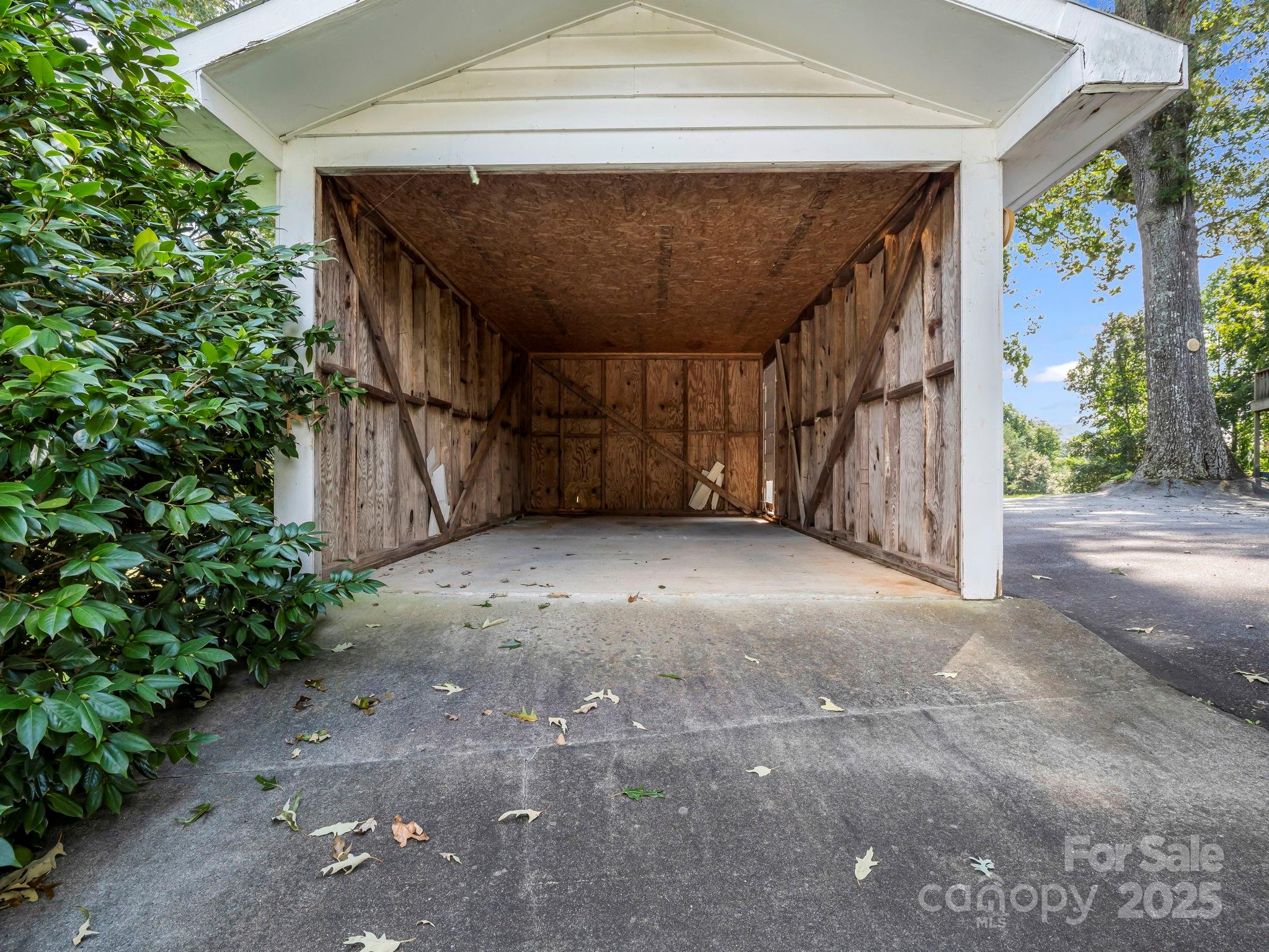 256 School Road Mill Spring NC 28756
