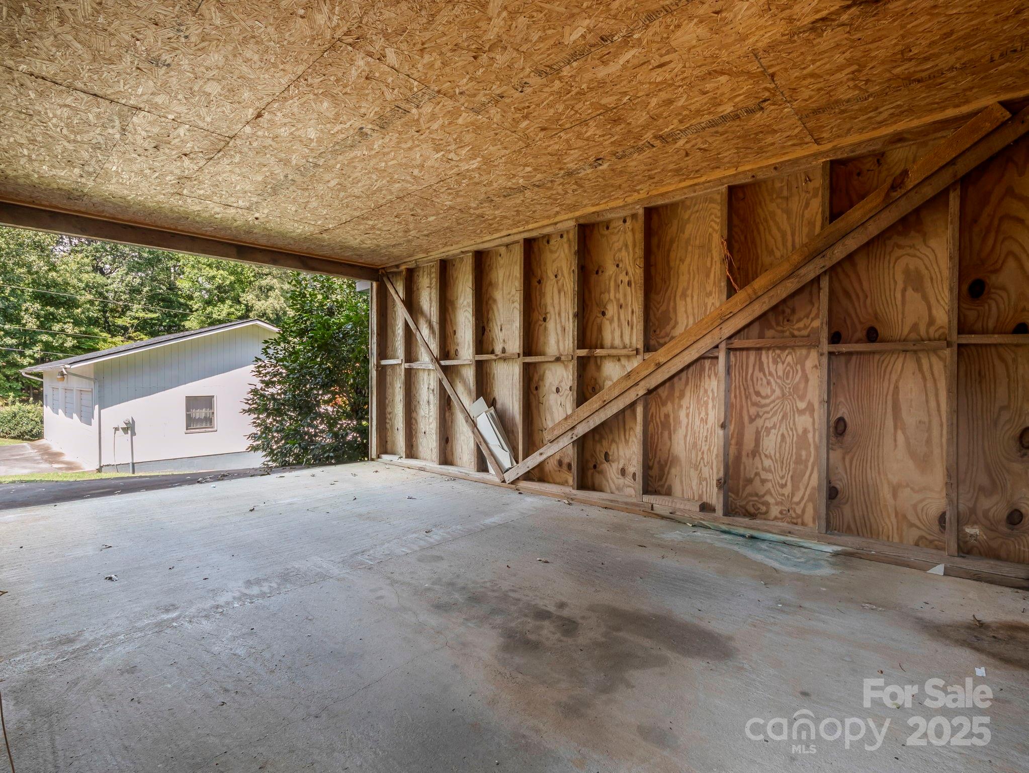 256 School Road Mill Spring NC 28756