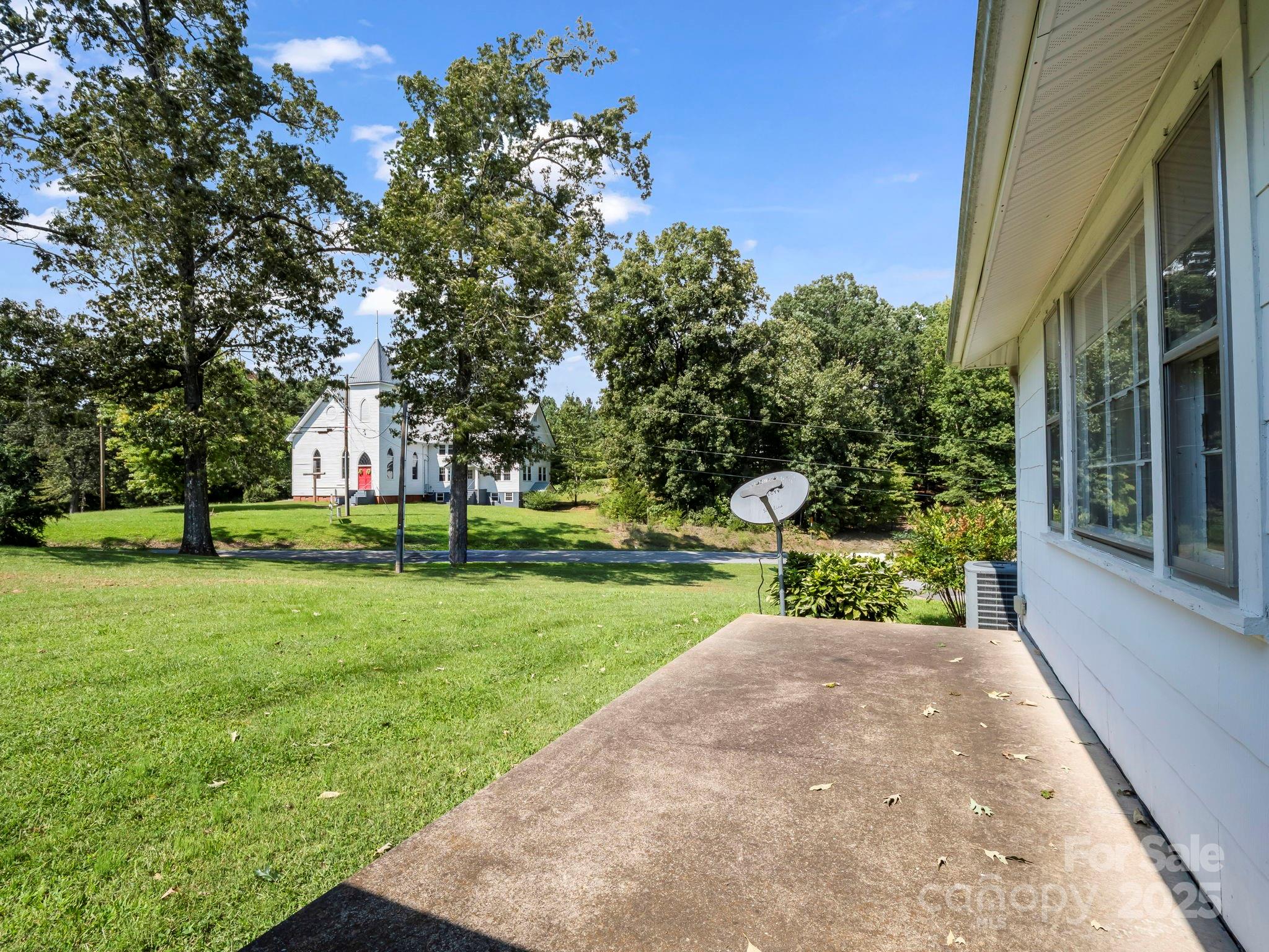 256 School Road Mill Spring NC 28756