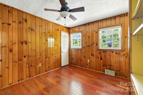 227 S Laurel Circle Drive Black Mountain NC 28711