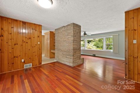 227 S Laurel Circle Drive Black Mountain NC 28711