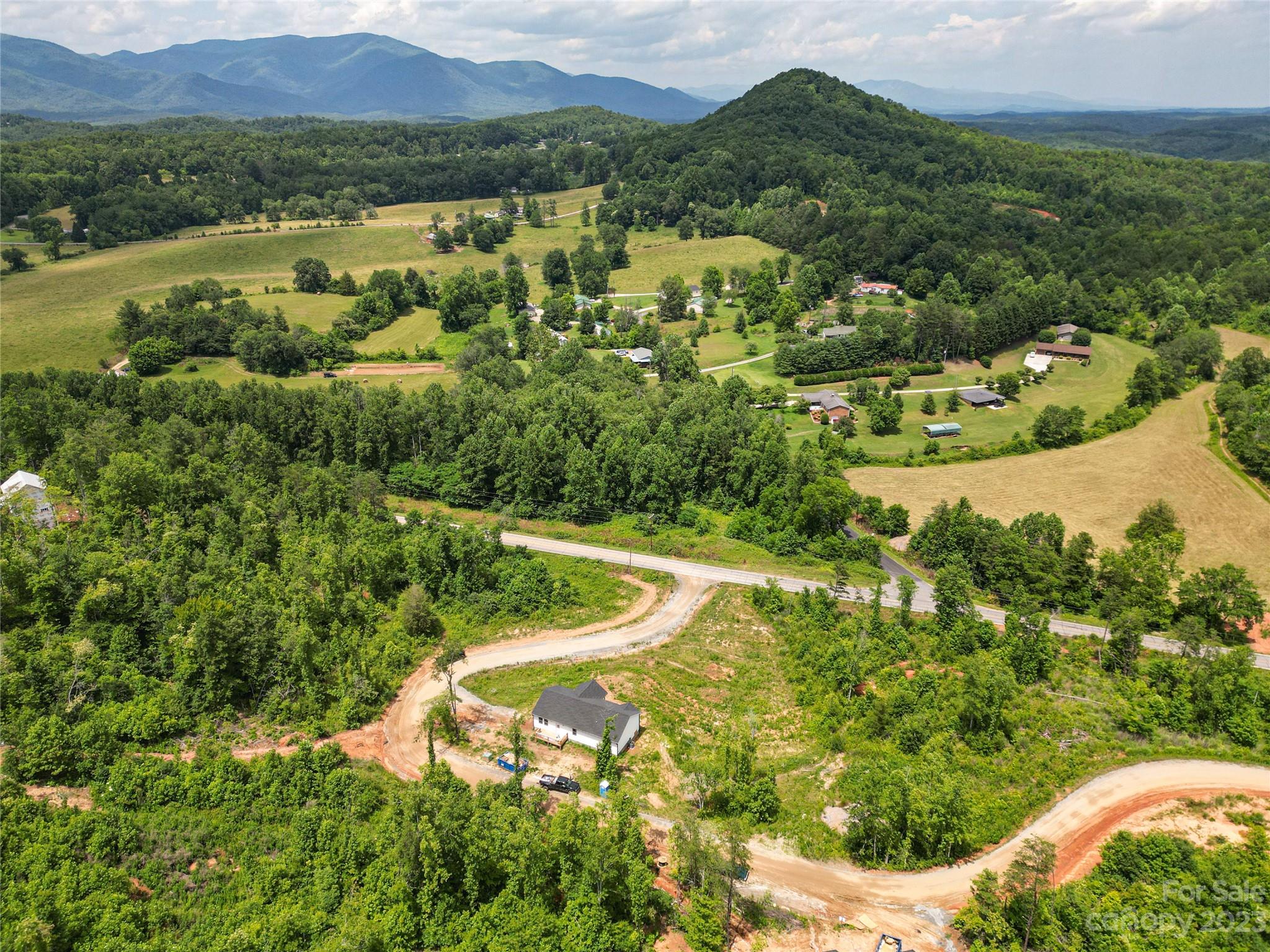39 S Vineyard Village Drive Old Fort NC 28762