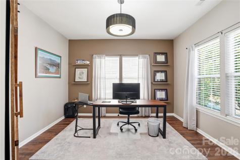 10005 Kings Parade Boulevard Charlotte NC 28273