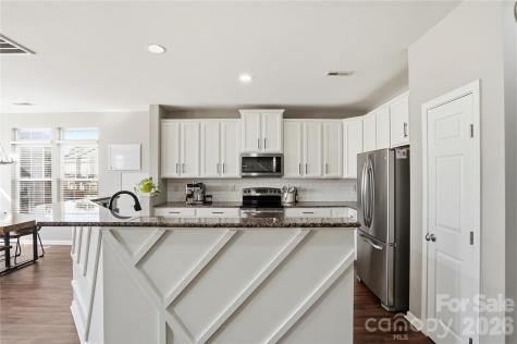 10005 Kings Parade Boulevard Charlotte NC 28273