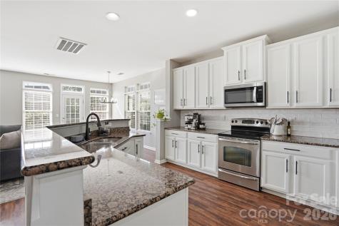 10005 Kings Parade Boulevard Charlotte NC 28273