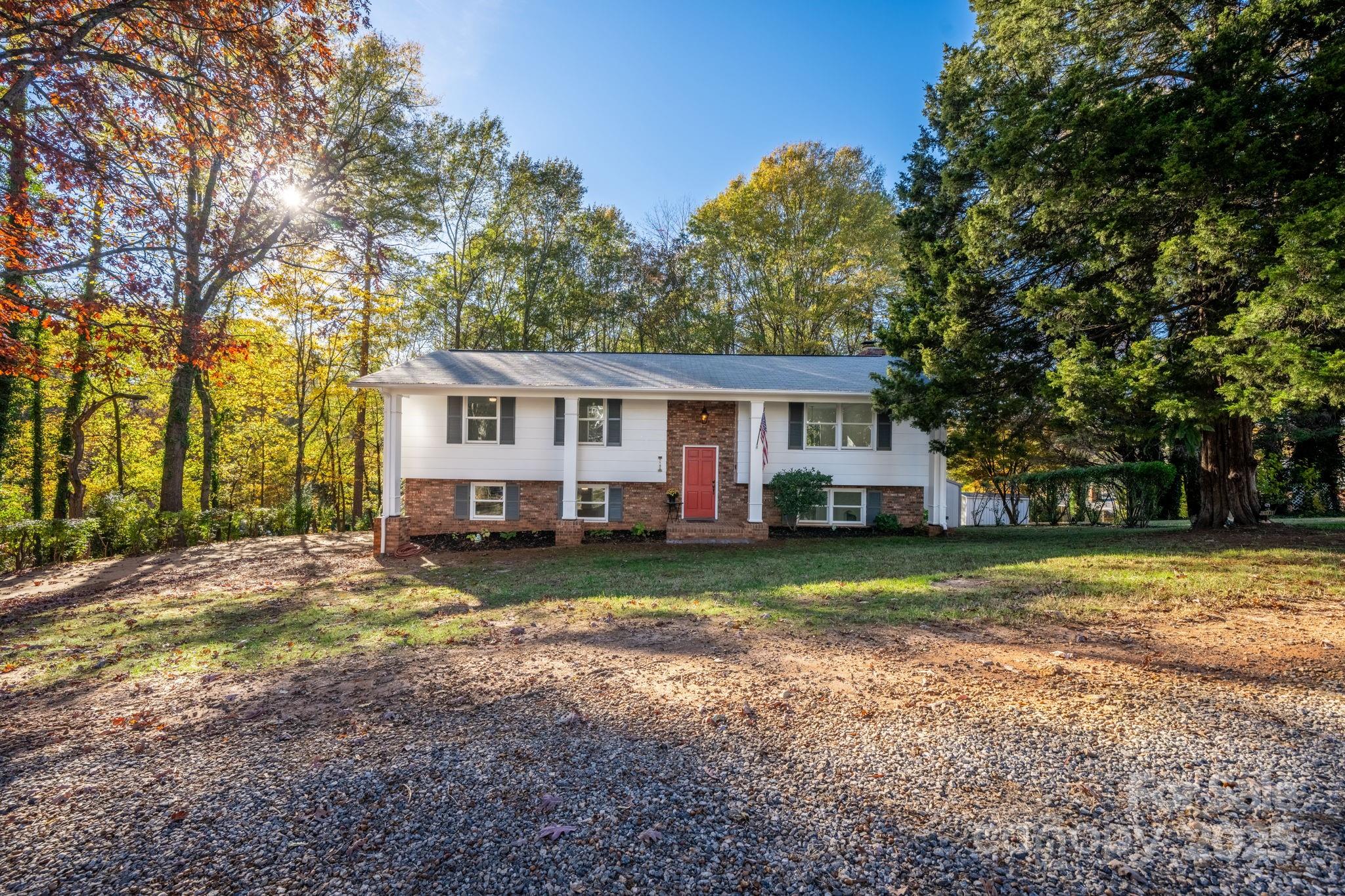 1185 10th Street Place Circle NW Hickory NC 28601