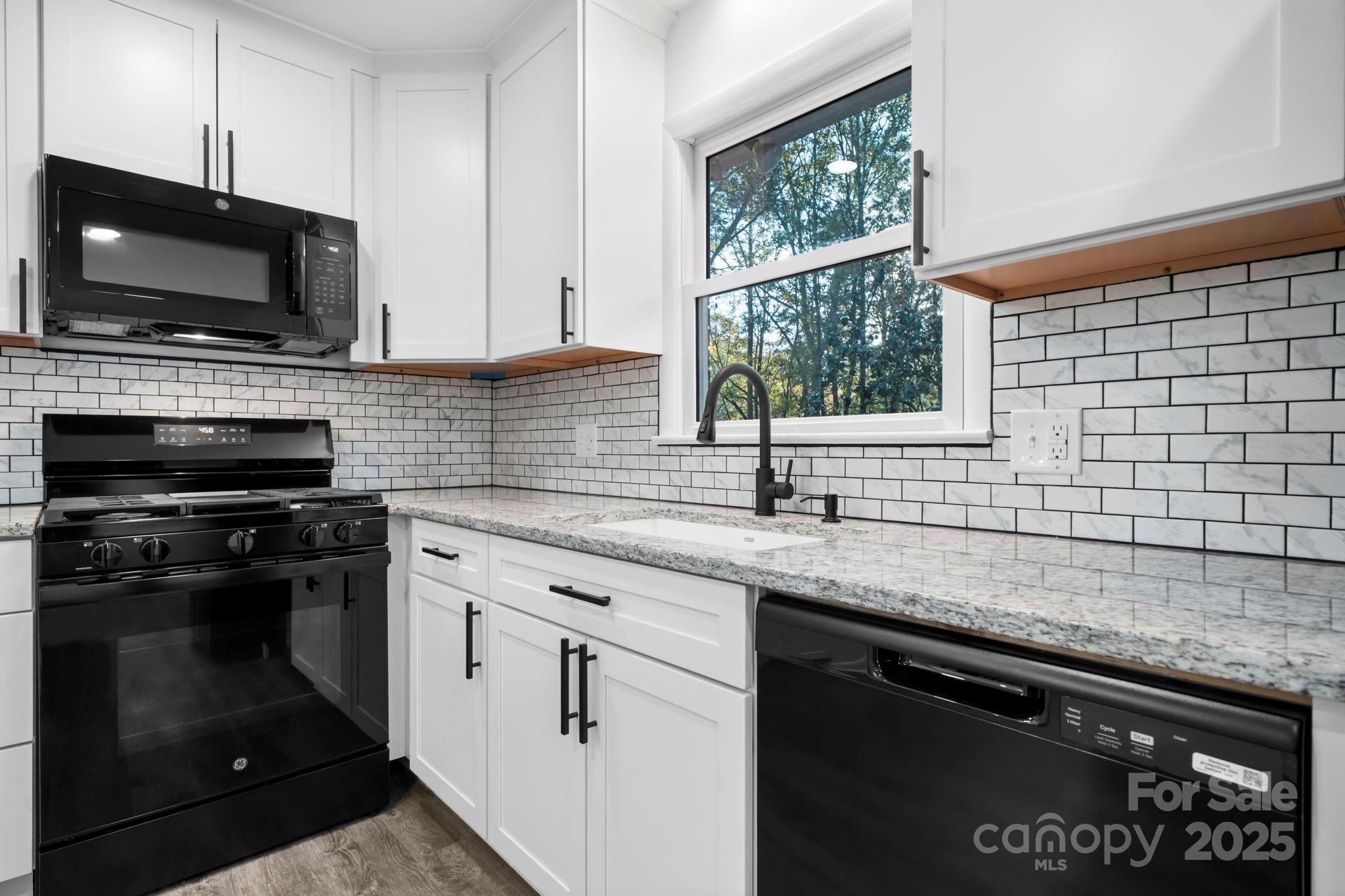 1185 10th Street Place Circle NW Hickory NC 28601