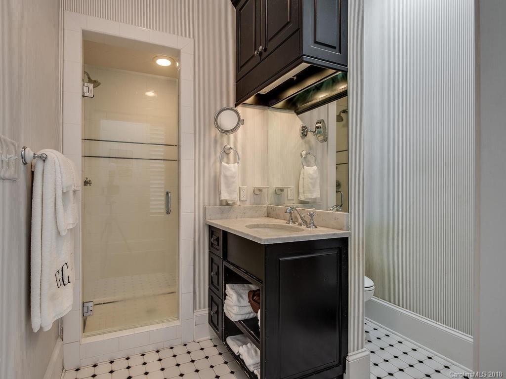 5142 Fairlawn Crescent Court Charlotte NC 28226