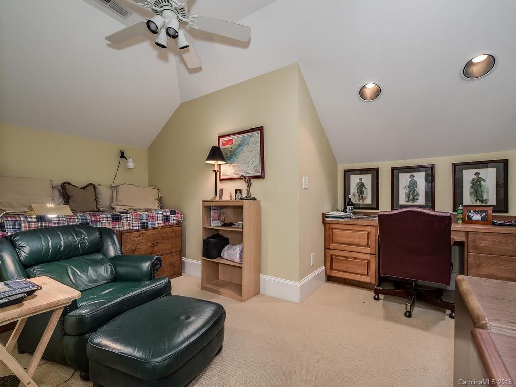 5142 Fairlawn Crescent Court Charlotte NC 28226