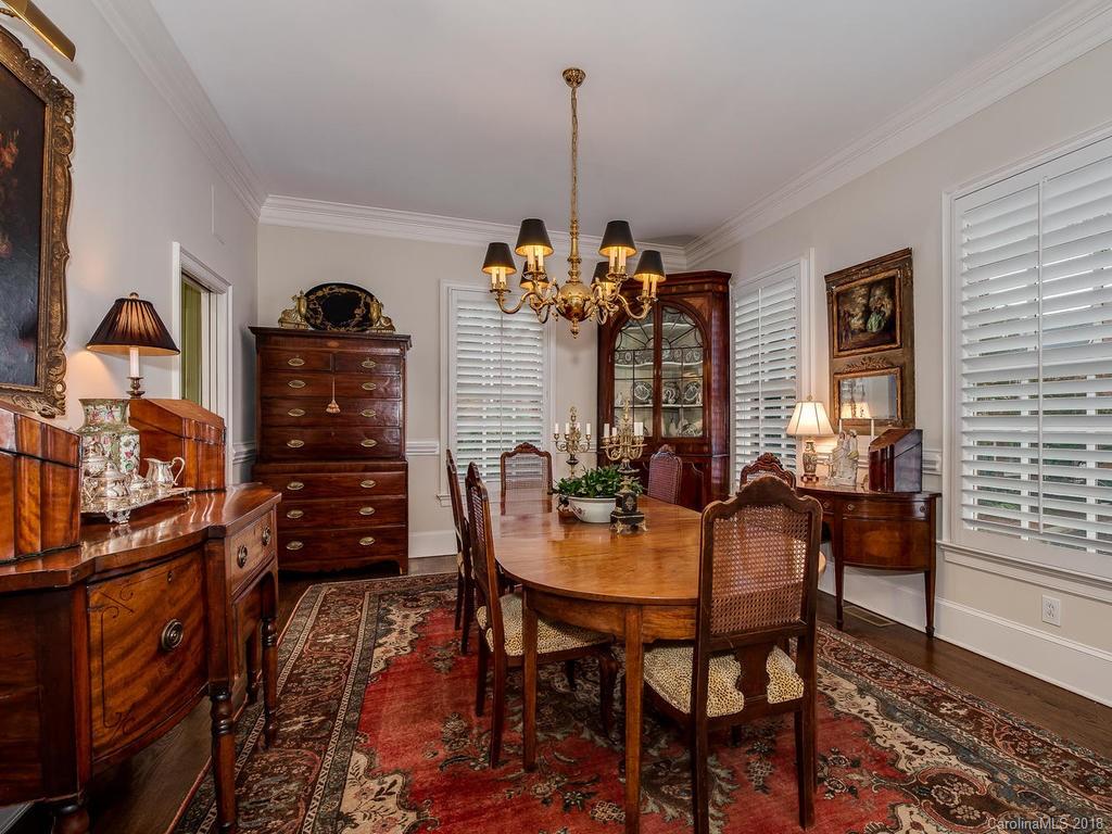 5142 Fairlawn Crescent Court Charlotte NC 28226