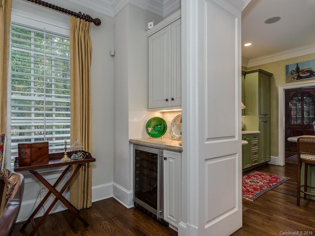 5142 Fairlawn Crescent Court Charlotte NC 28226