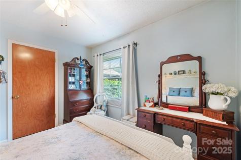 16 Fieldstone Court Arden NC 28704