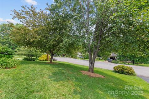 16 Fieldstone Court Arden NC 28704