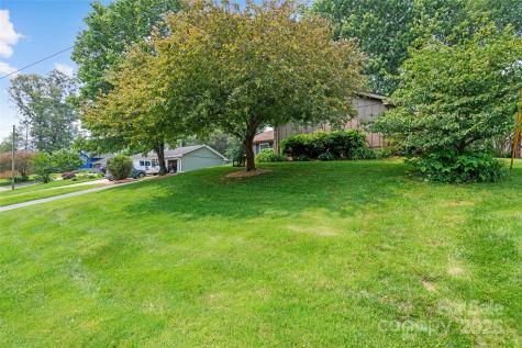16 Fieldstone Court Arden NC 28704