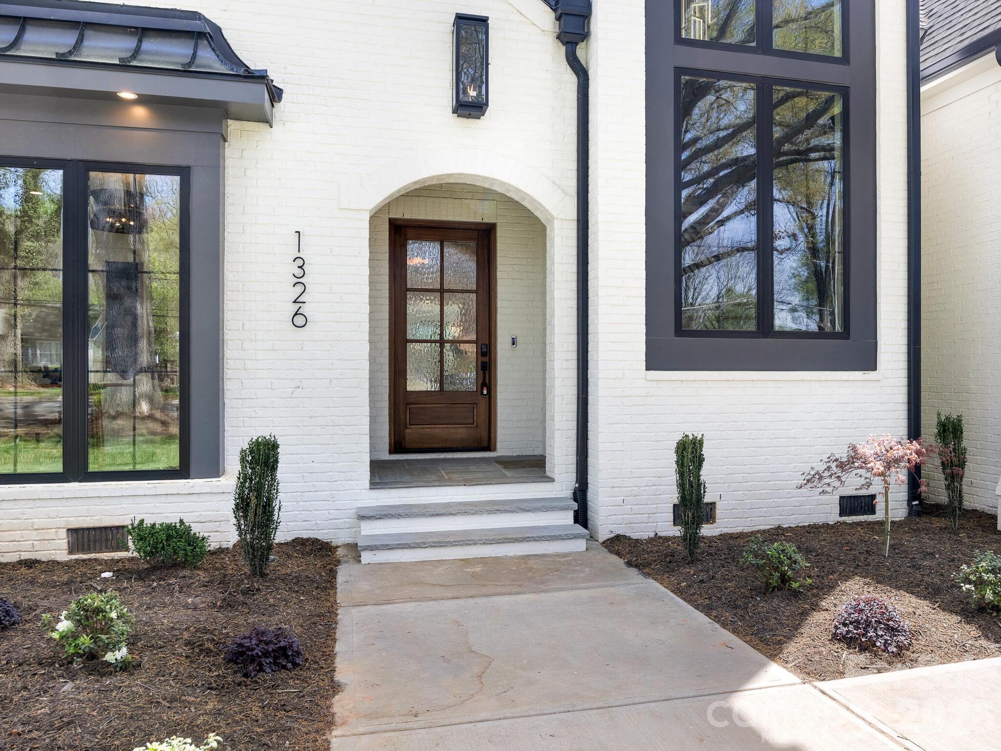 1326 Richland Drive Charlotte NC 28211