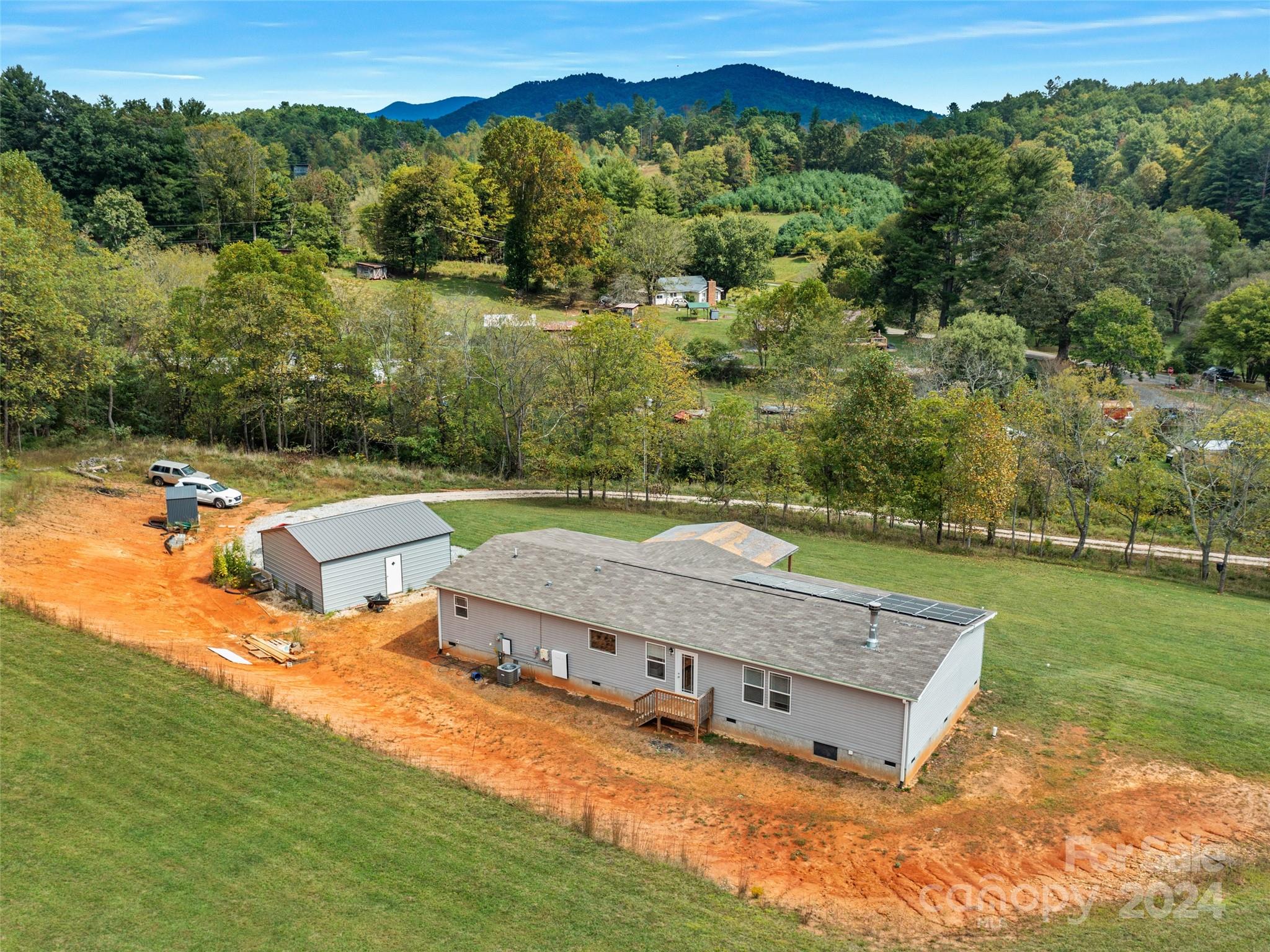 3734 Snow Creek Road Bakersville NC 28705