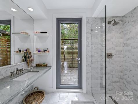 53 Buchanan Place Asheville NC 28801