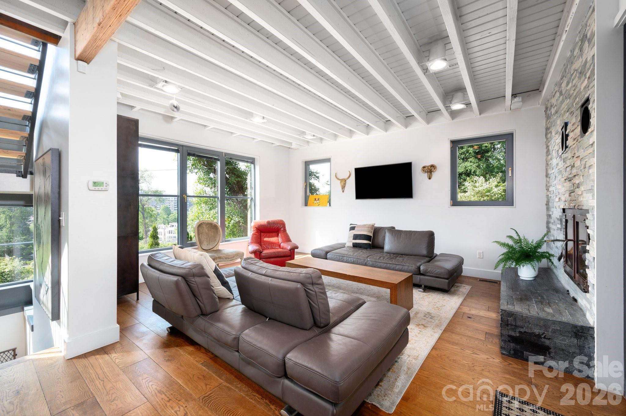 53 Buchanan Place Asheville NC 28801