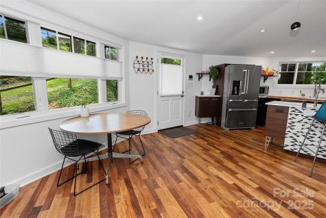 826 Town Mountain Road Asheville NC 28804