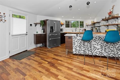 826 Town Mountain Road Asheville NC 28804