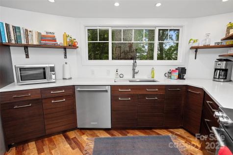 826 Town Mountain Road Asheville NC 28804