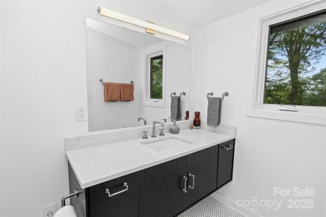 826 Town Mountain Road Asheville NC 28804