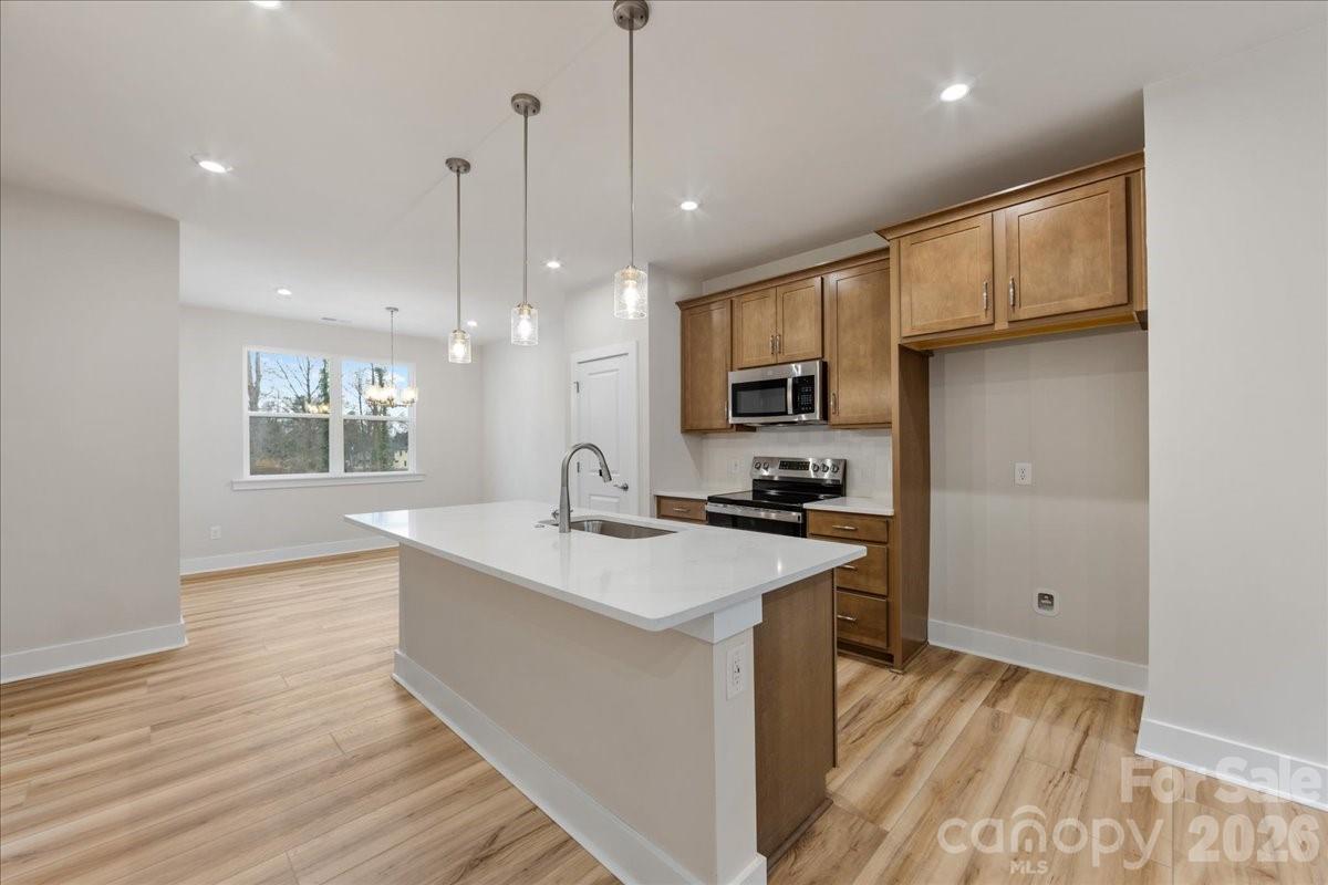 6008 Pivot Court Charlotte NC 28205