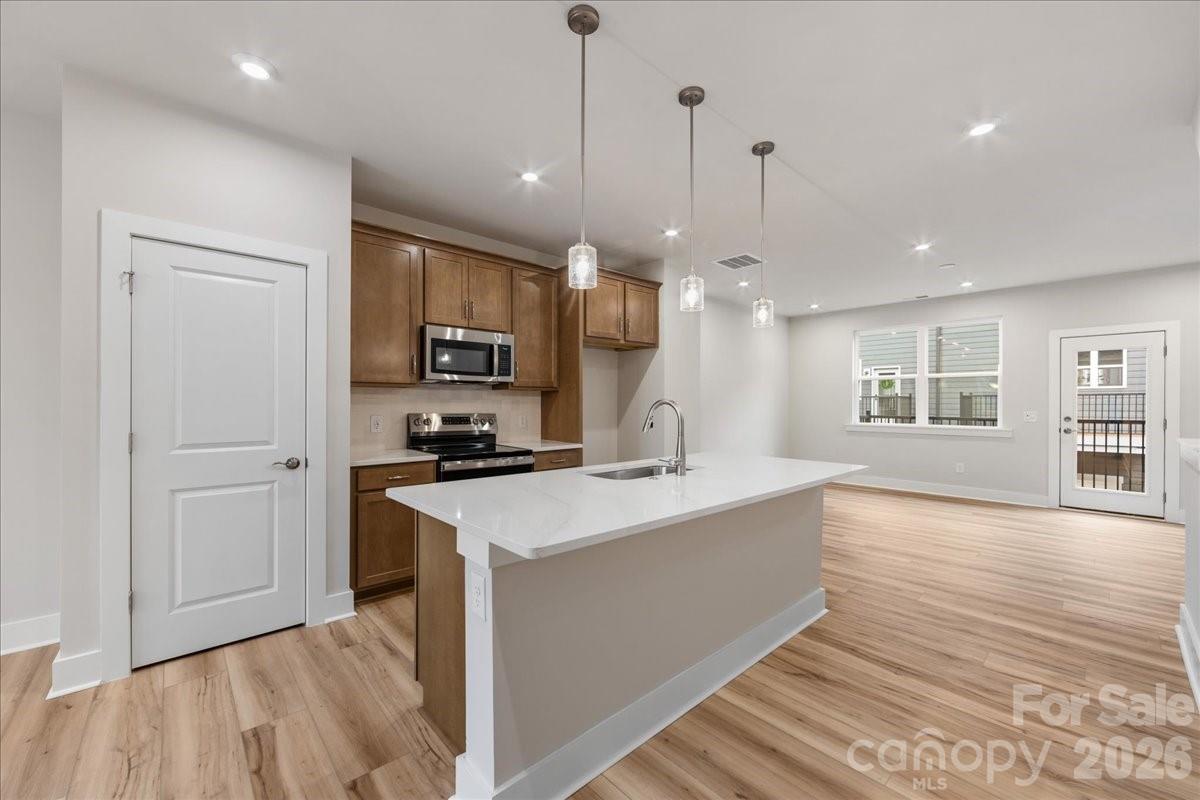 6008 Pivot Court Charlotte NC 28205