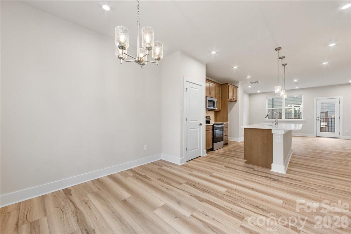 6008 Pivot Court Charlotte NC 28205