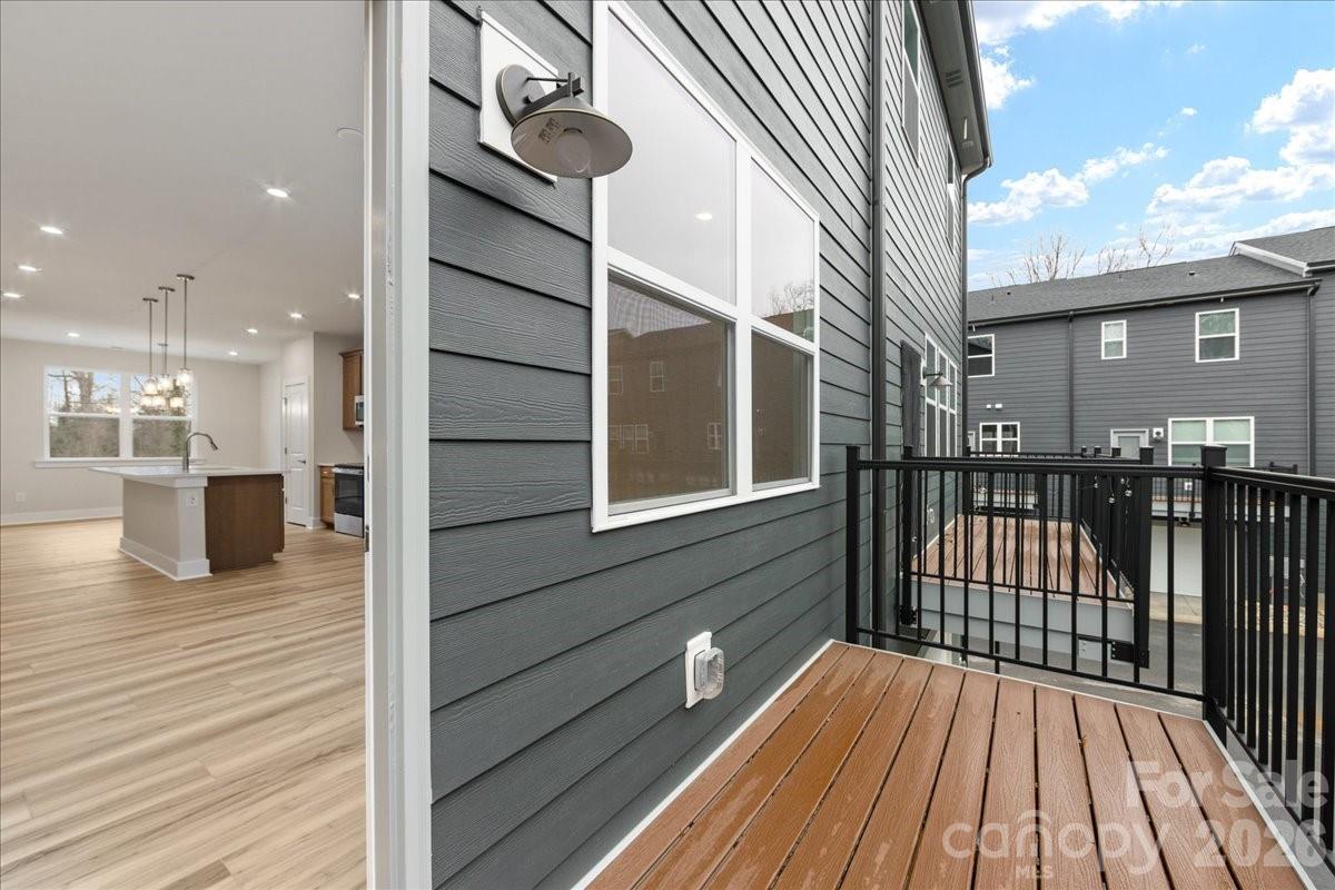 6008 Pivot Court Charlotte NC 28205