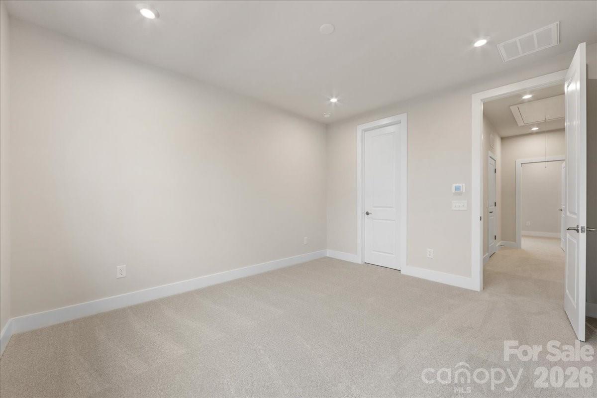 6008 Pivot Court Charlotte NC 28205