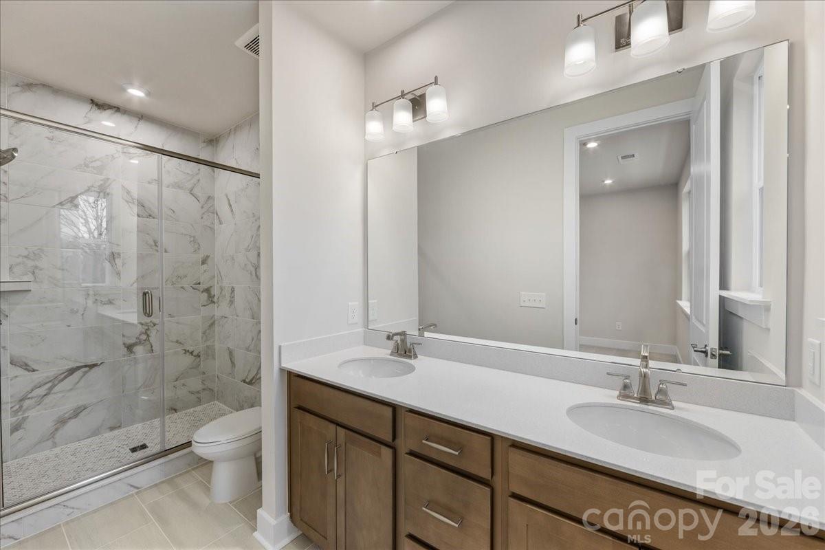 6008 Pivot Court Charlotte NC 28205