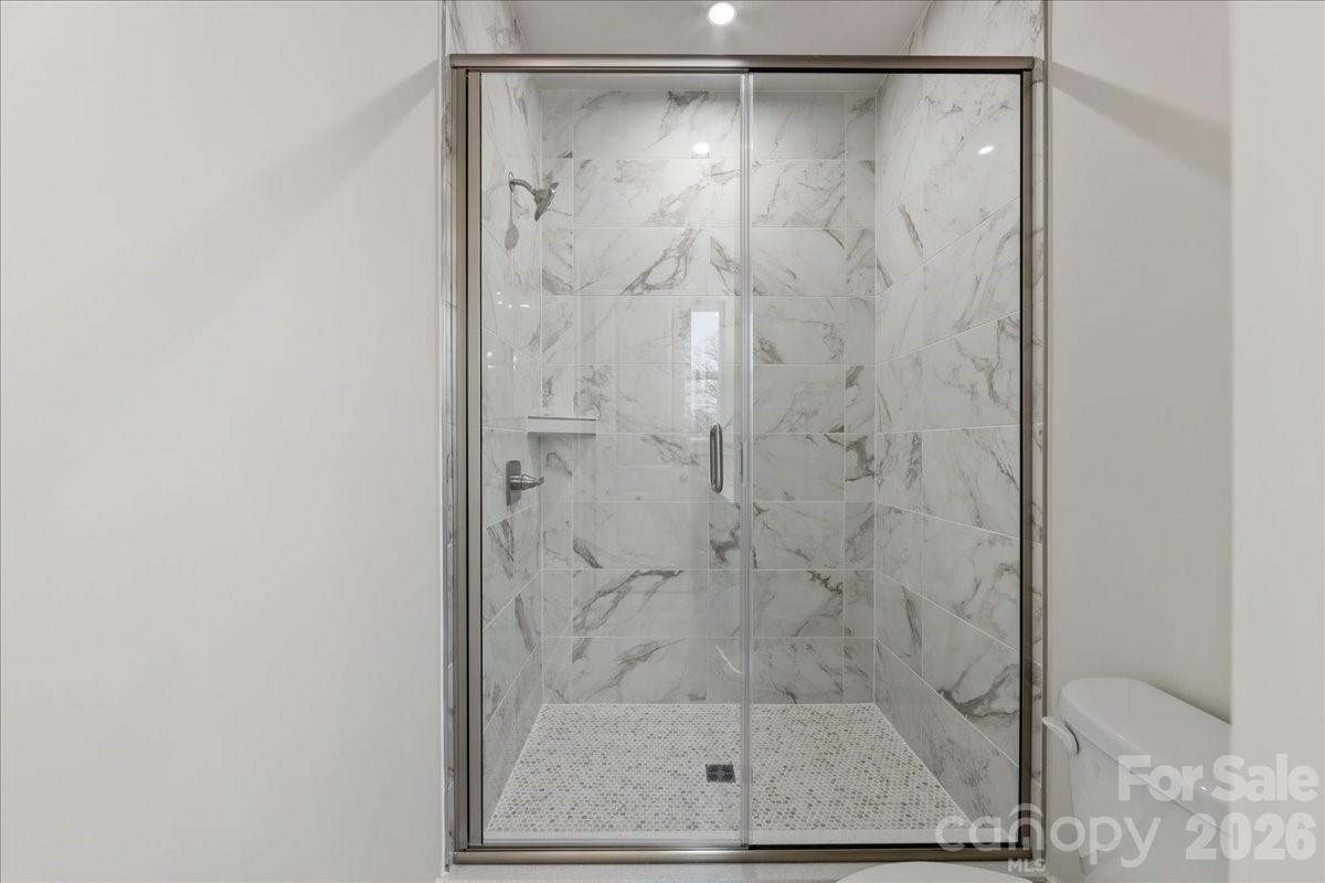6008 Pivot Court Charlotte NC 28205