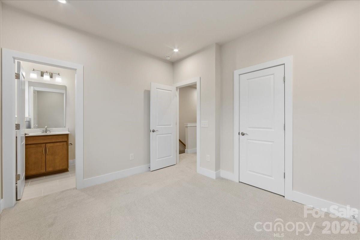 6008 Pivot Court Charlotte NC 28205