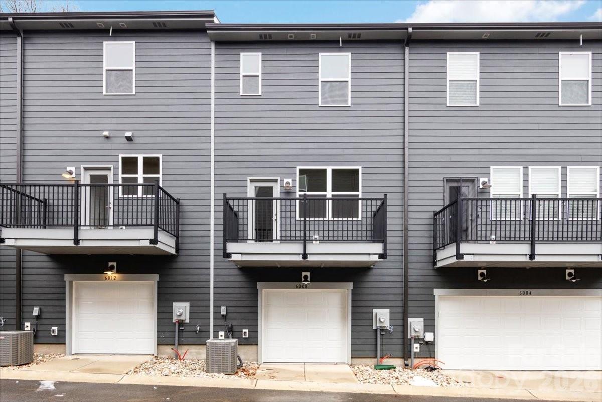 6008 Pivot Court Charlotte NC 28205